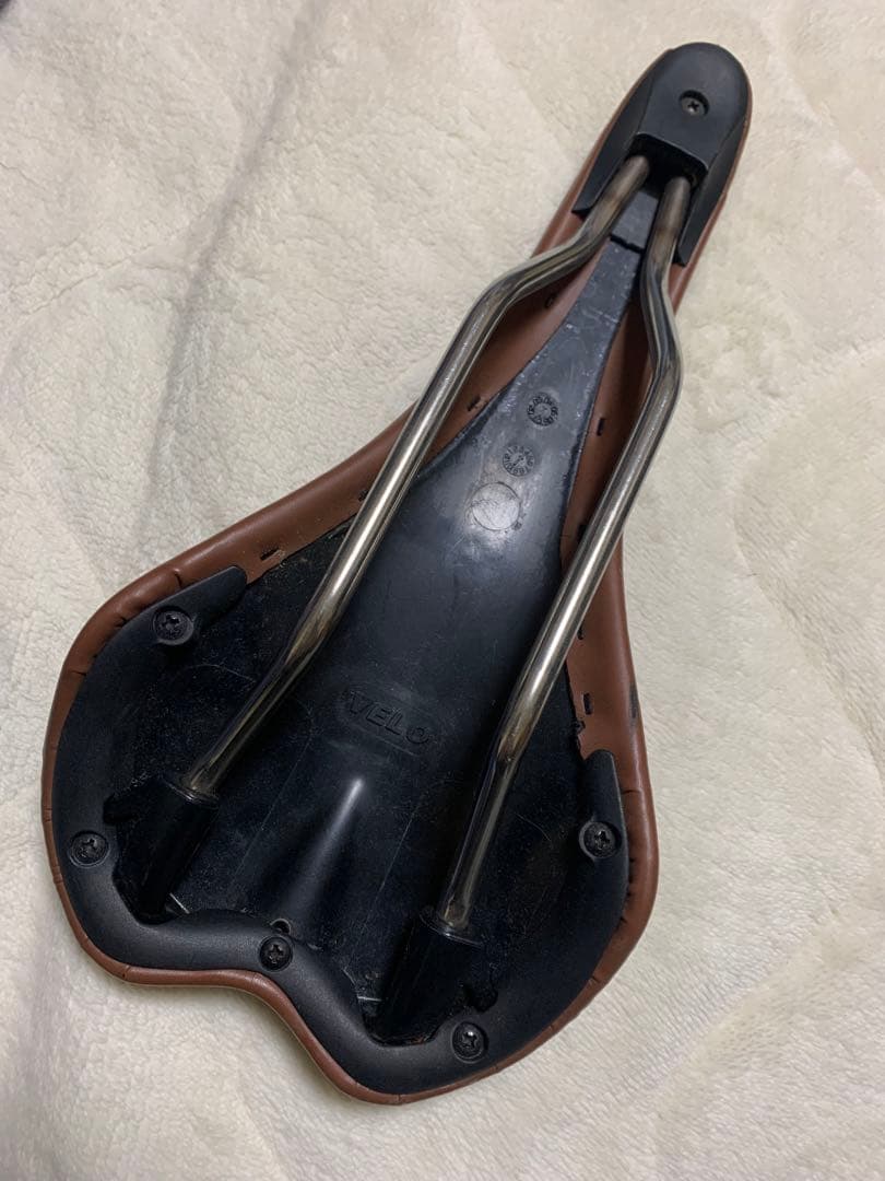 VELO Dixna ディズナ ロードサドル