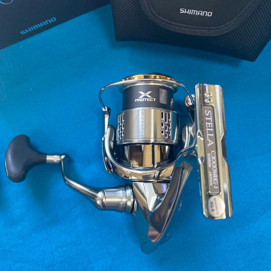 【極美品】シマノSHIMANO 18ステラC3000MHG