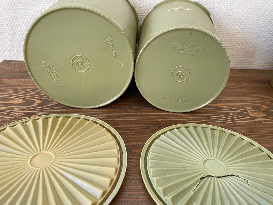 Vintage Tupperwareオリーブグリーン保存容器4個セット