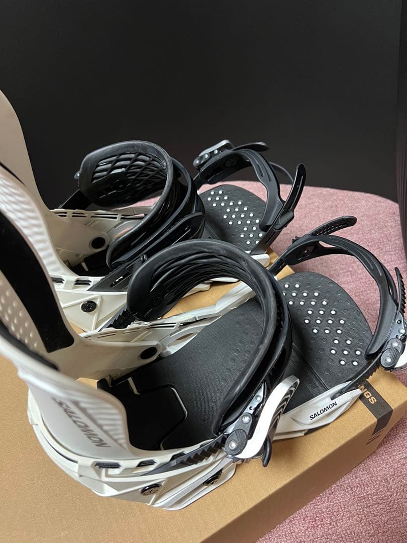 SALOMON HOLOGRAM スノーボードビンディング