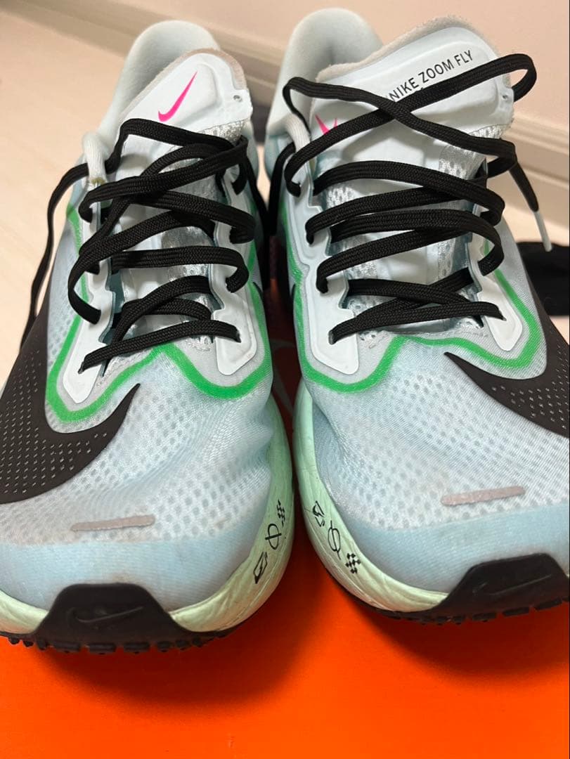Nike Zoom Fly スパイクシューズ