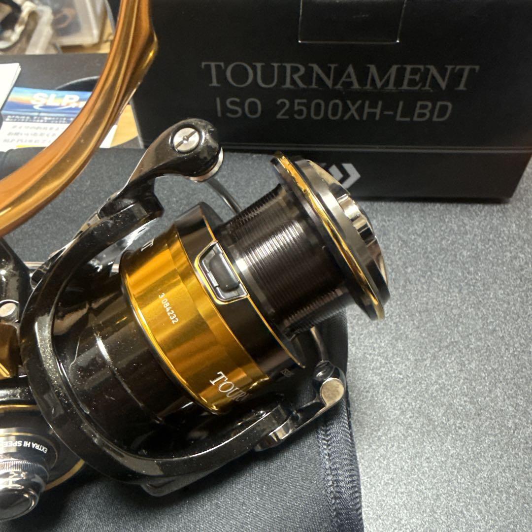 ◯ダイワ 22TOURNAMENT ISO 2500XH-LBD◯中古美品◯