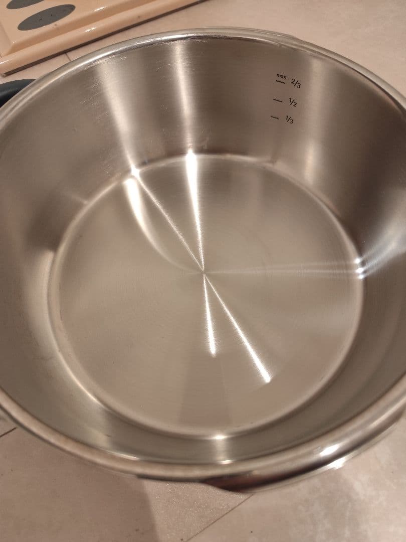 WMF PERFECT PLUS 家庭用圧力鍋 3.0L 蓋無し ジャンク