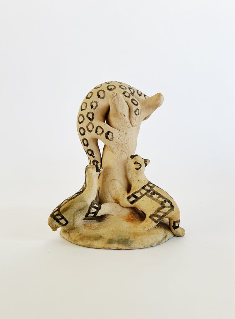 工芸品 Karaja pottery