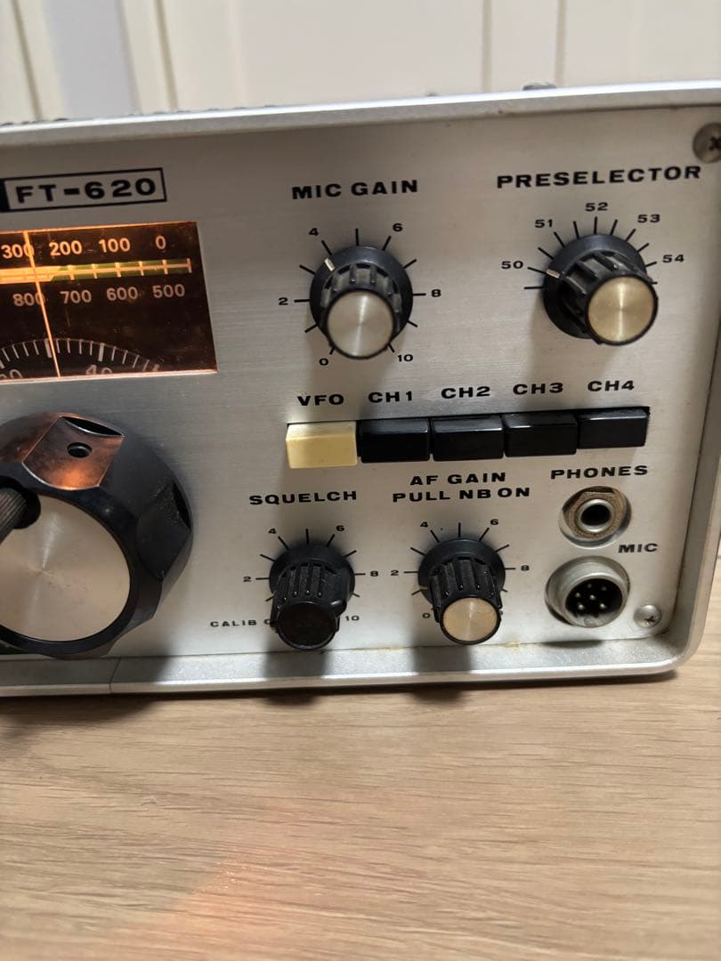 受信機 YAESU FT-620 VHF SSB