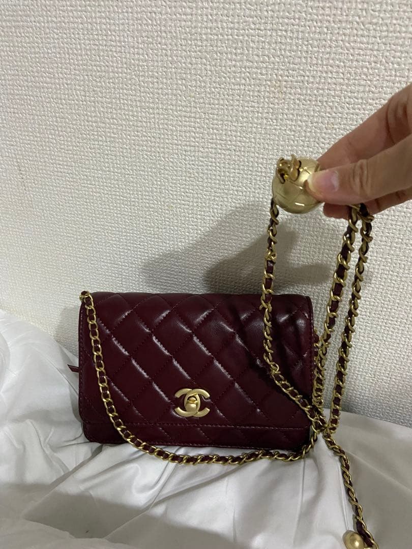 CHANELノベルティ バーガンディ レザー クラッチバッグ