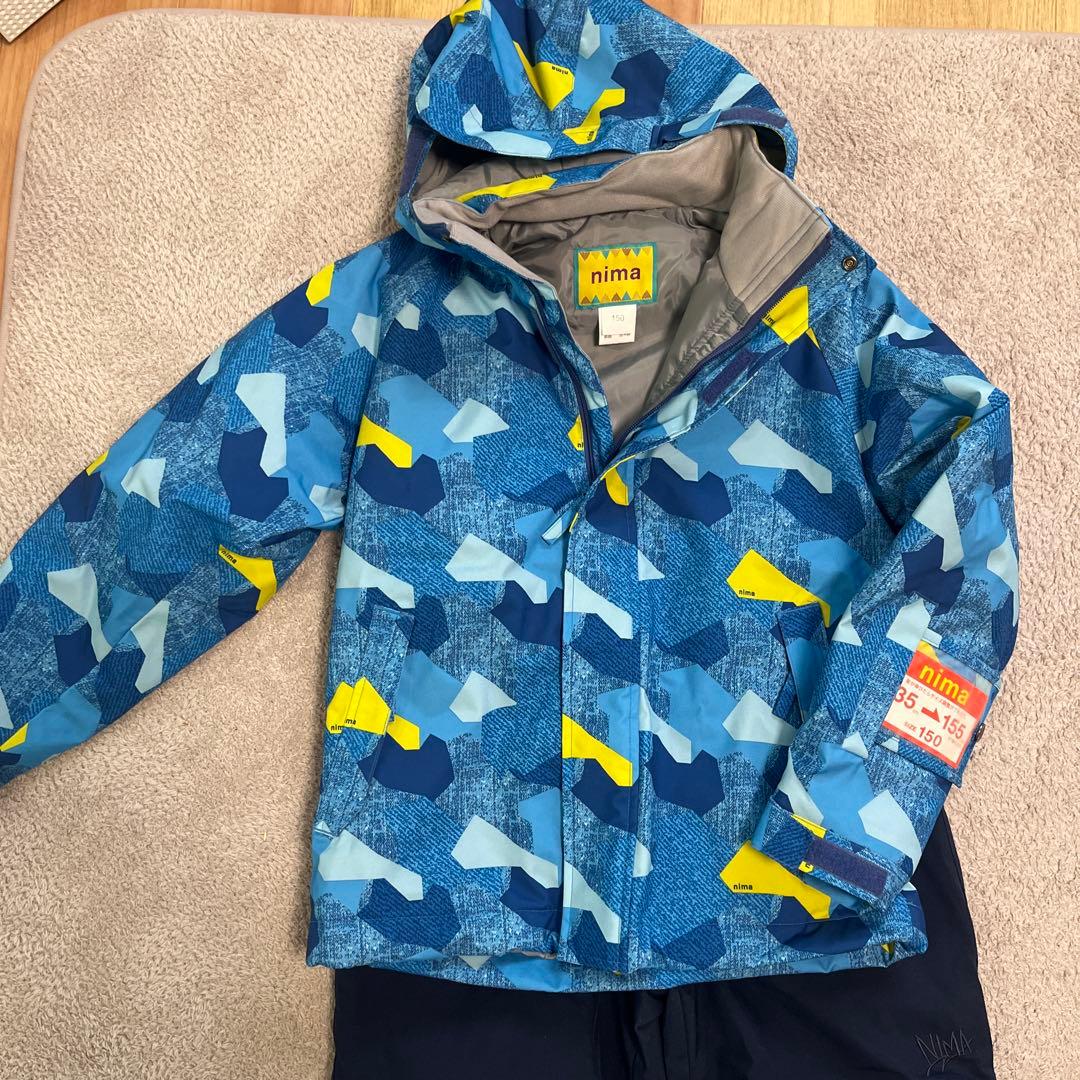 新品未使用　スキーウェア　男の子　135から155サイズ調整ができます