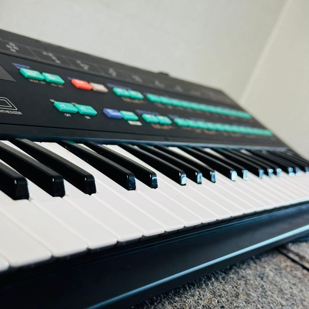 D51ジャンク✨ヤマハ シンセサイザー 49鍵 4オペレーターFM音源搭載！