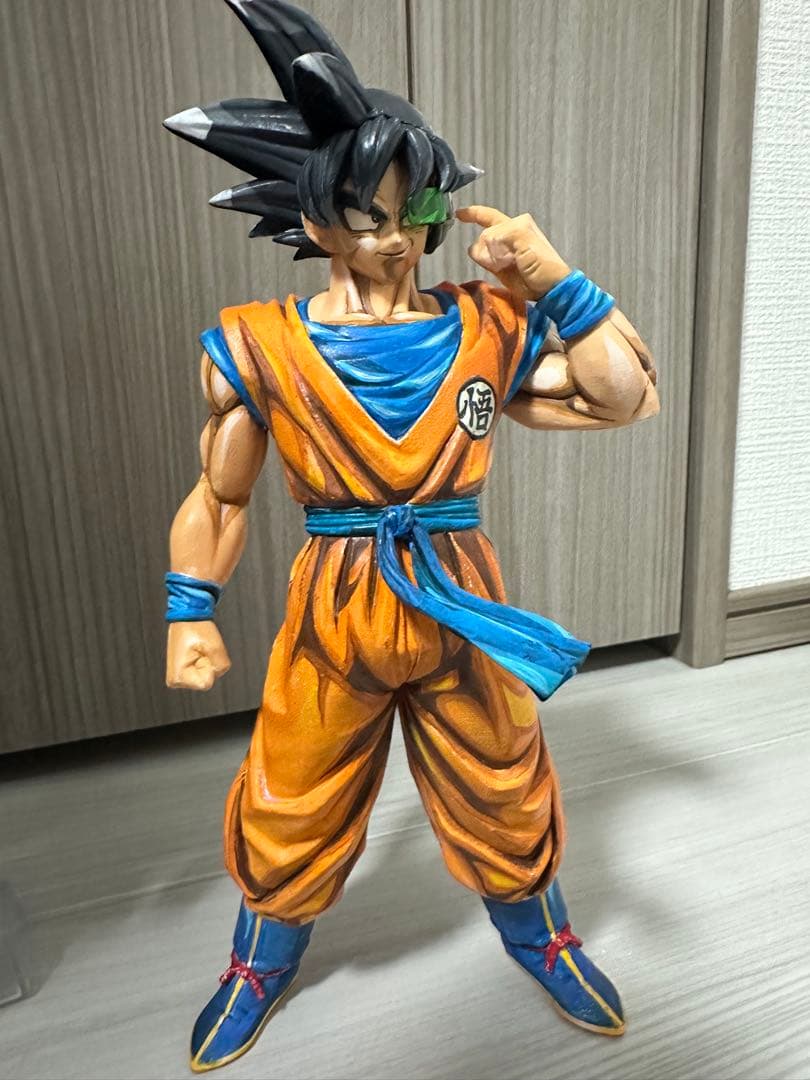 一番くじ　ドラゴンボールリペイント　フィギュア　ギニュー　孫悟空