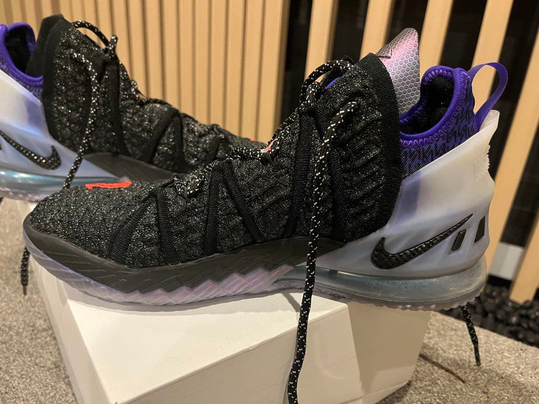 NIKE ナイキ レブロン18キリアンコラボ