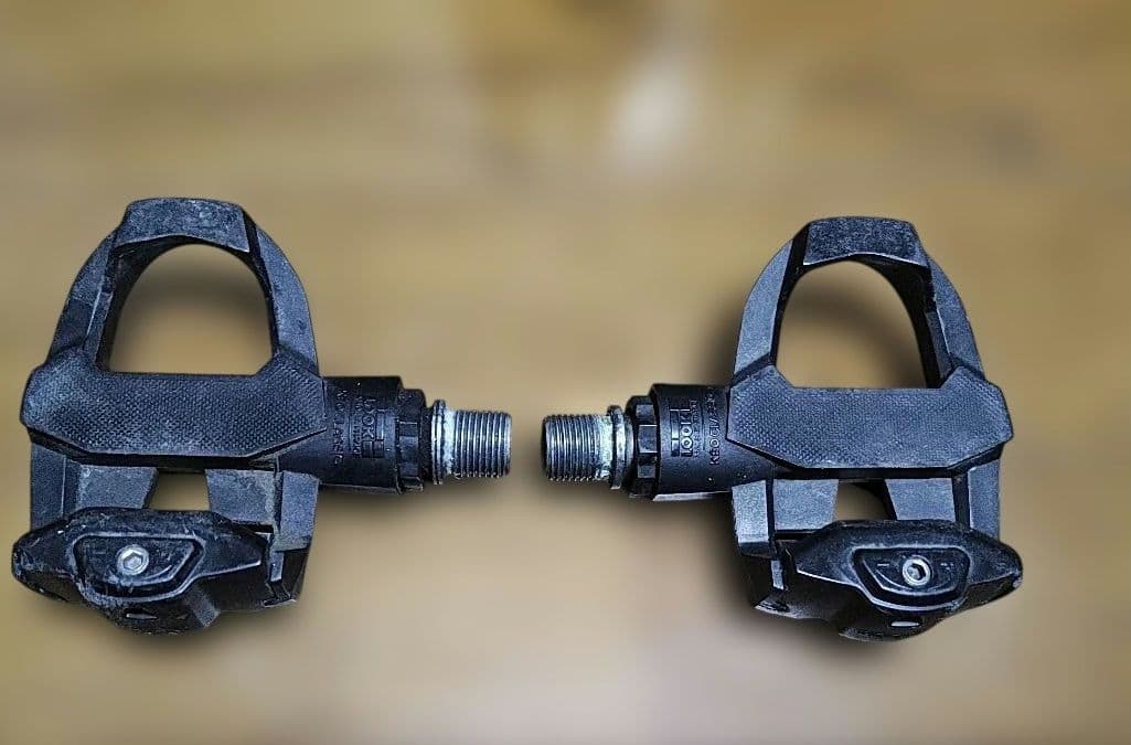 シマノ RC702 44E、クリート、ペダル、バーエンドミラーのセット