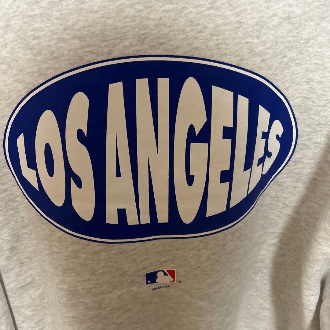 【新品】NEW ERA ロサンゼルス・ドジャース　オーバーサイズ パーカー