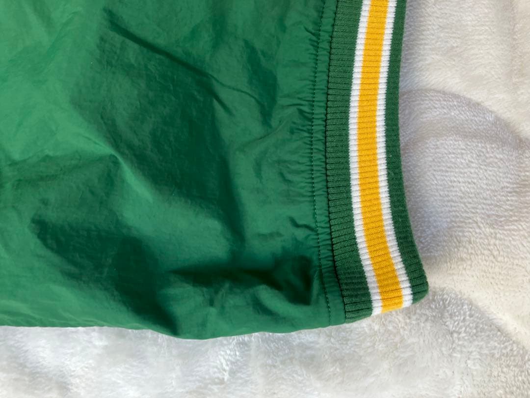 NFL Green Bay Packers 両面刺繍　ナイロン　Lサイズ