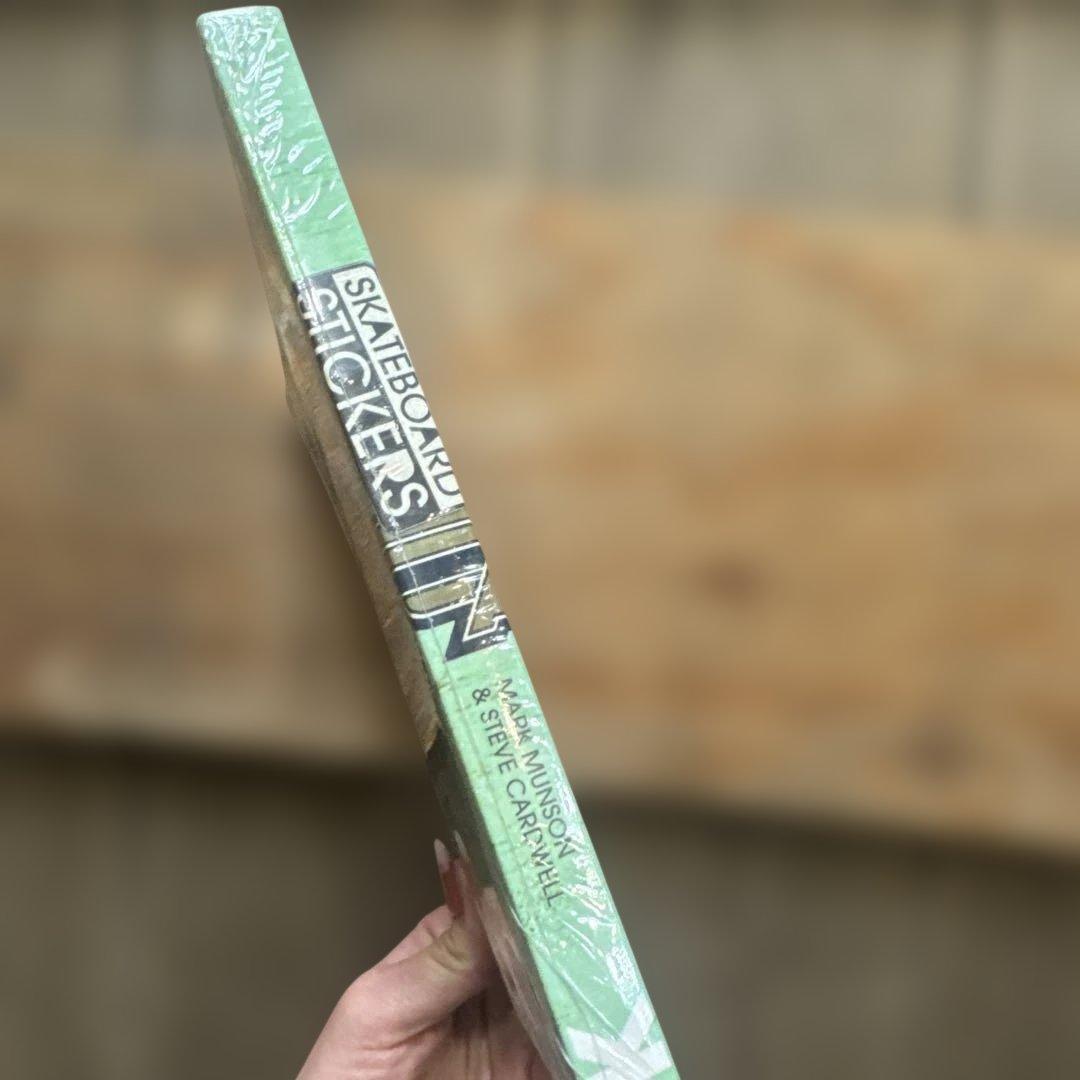 スケートボード SKATEBOARD STICKERS BOOKS