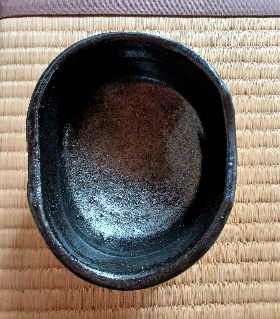 No231　加藤春岱作 黒織部沓茶碗　江戸期