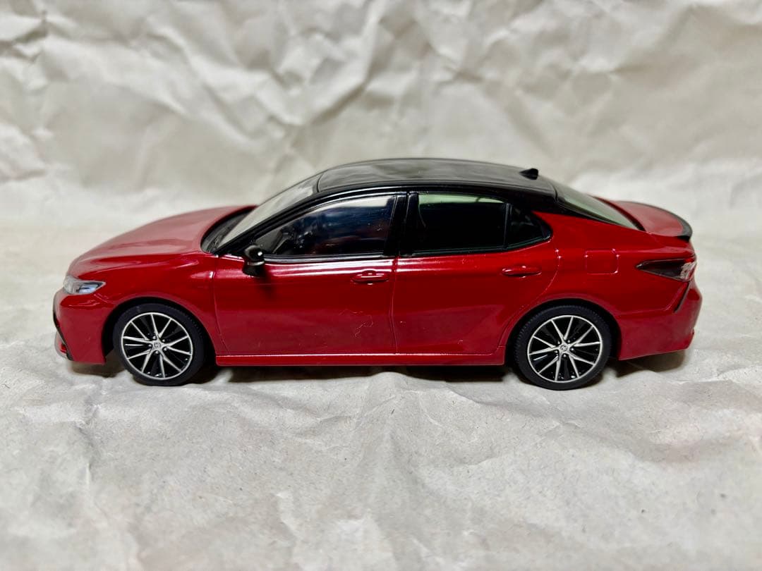 カムリ後期(最終型) カラーサンプル ミニカー ブラック×レッド 専用箱付