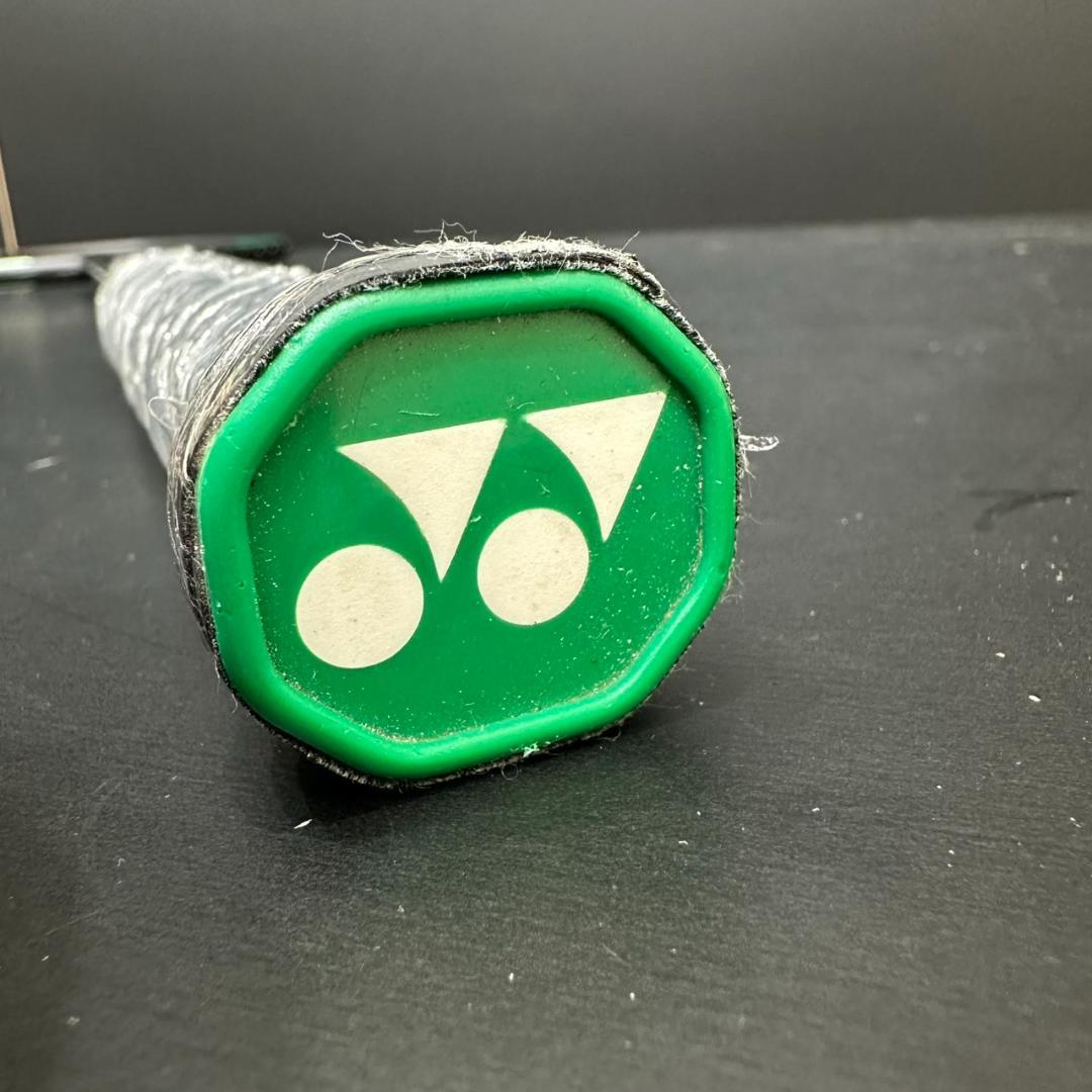 YONEX　ヨネックス　バトミントンラケット　アストロクス１１　MO-57
