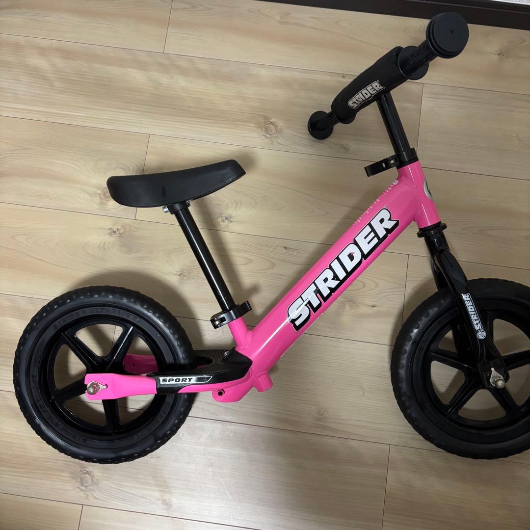 STRIDER バランスバイク ピンク　スポーツ