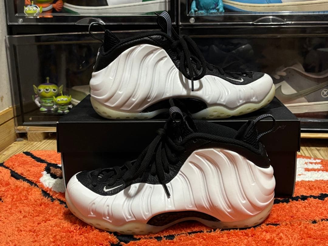 ナイキ エア フォームポジット ワン 24.5cm 白黒 ナイキスニーカー