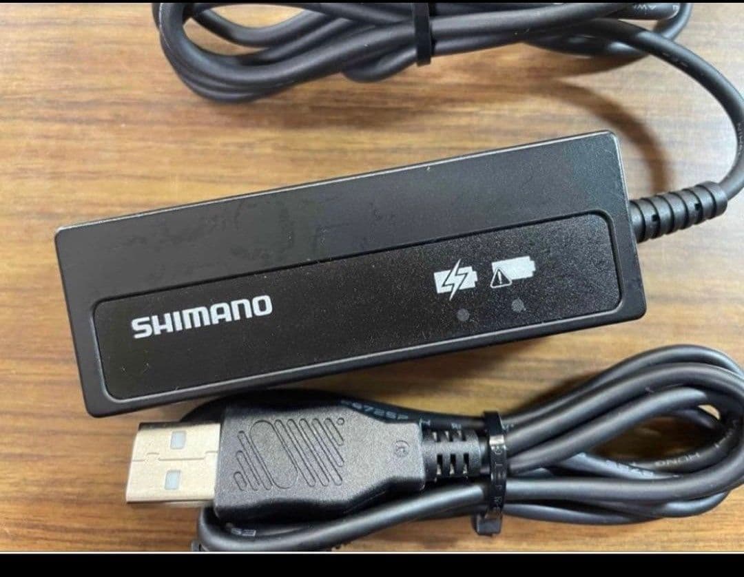 極美品 Shimano Di2 内装バッテリーチャージャー SM-BCR2