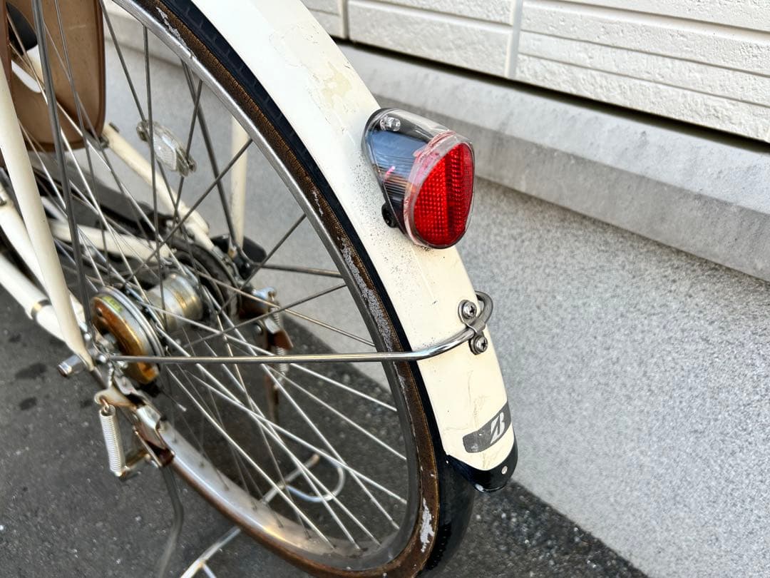 電動アシスト自転車 ホワイト バスケット付き