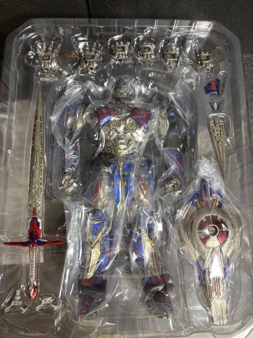 スリーゼロ　DLX オプティマスプライム　トランスフォーマー/最後の騎士王