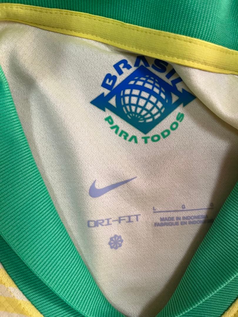 【値下げ‼️】Nike ブラジル代表 サッカーシャツ　レプリカ