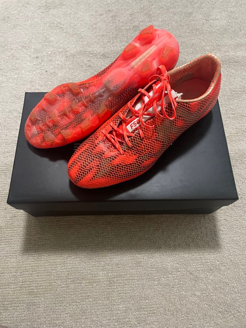 adidas アディゼロ F50