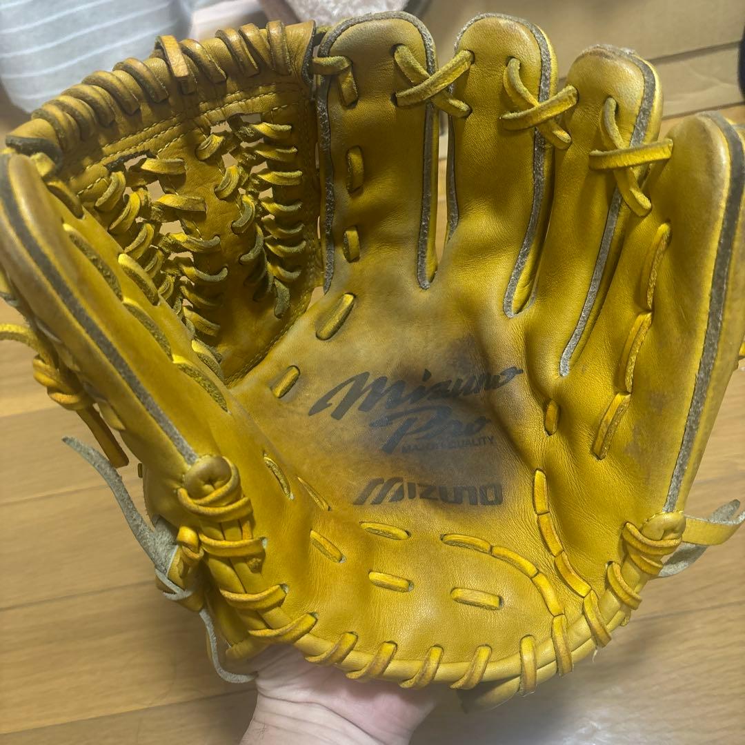 Mizuno Pro 軟式グローブ イエロー