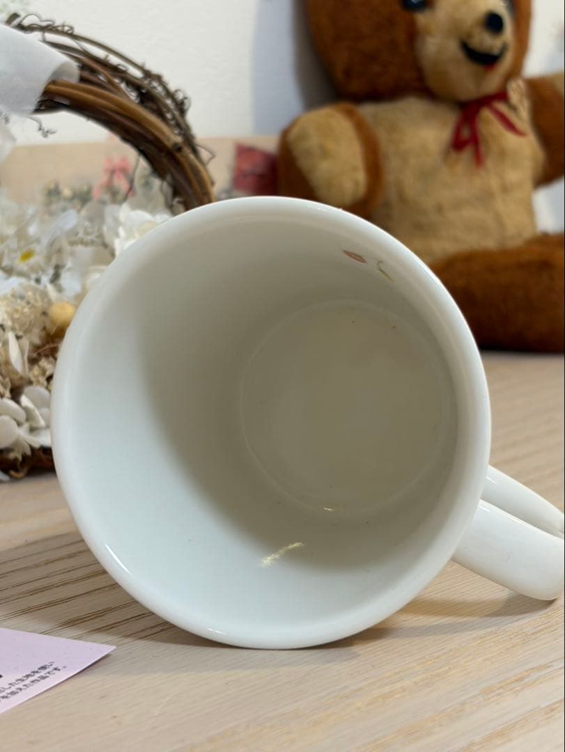 Anano Cafeさんの陶器のコップと作家様のテディベア