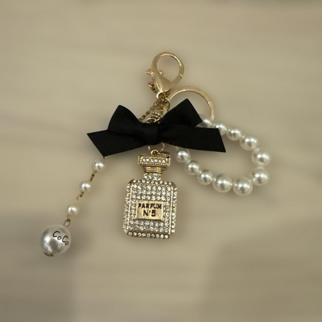 新品 CHANEL ノベルティ チェーンとチャーム付きポーチ ショルダーバッグ