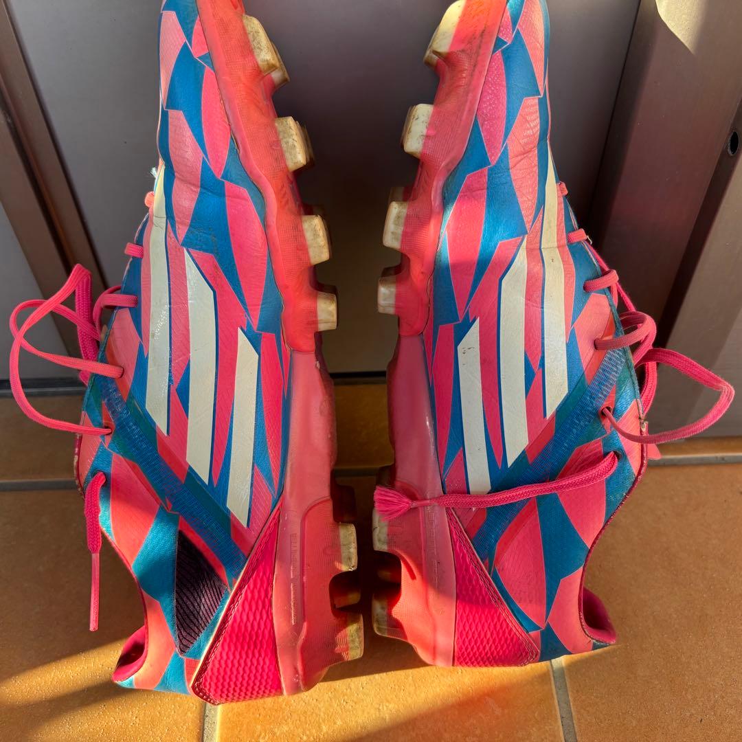 adidas サッカーシューズ・スパイク F30
