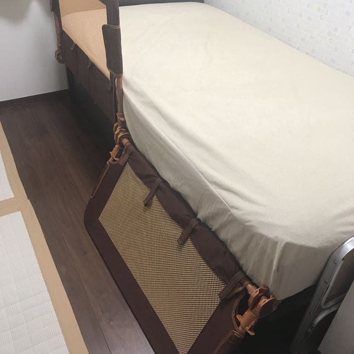 超便利 高さ調節、可倒ができるベッドガード 2個セット