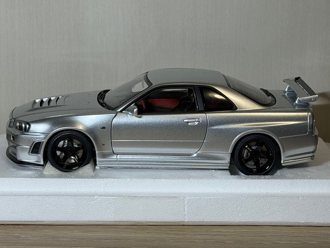 二*父様 オートアート　1/18 SKYLINE GT-R Z-tune シルバ