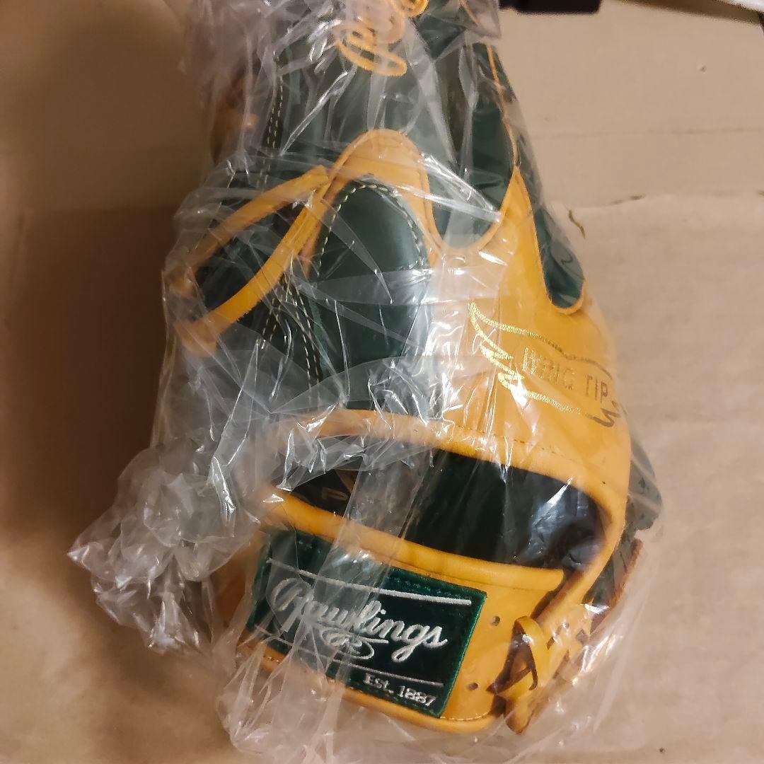 軟式用 グローブ ローリングス HYPER TECH MLB TEAM　左投げ