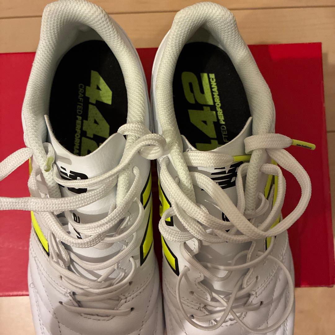 New Balance サッカースパイク シューズ
