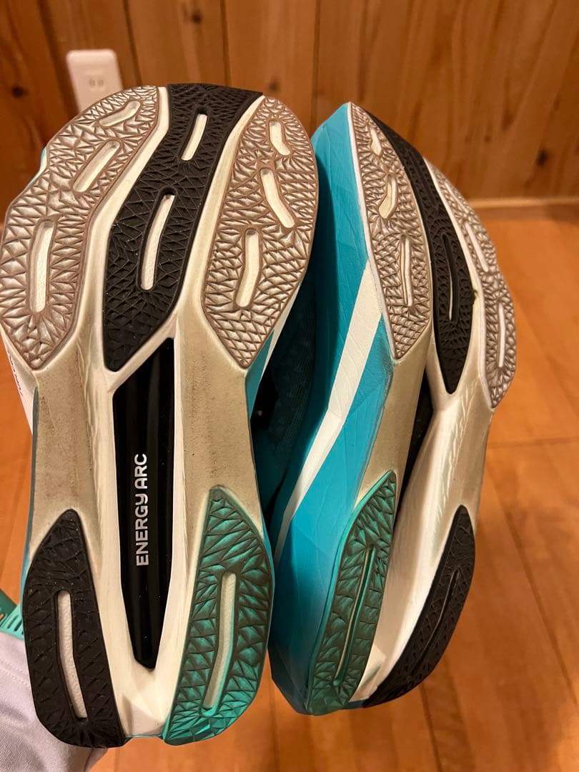 スパイク・シューズ new balance fuelcell super comp elite v4