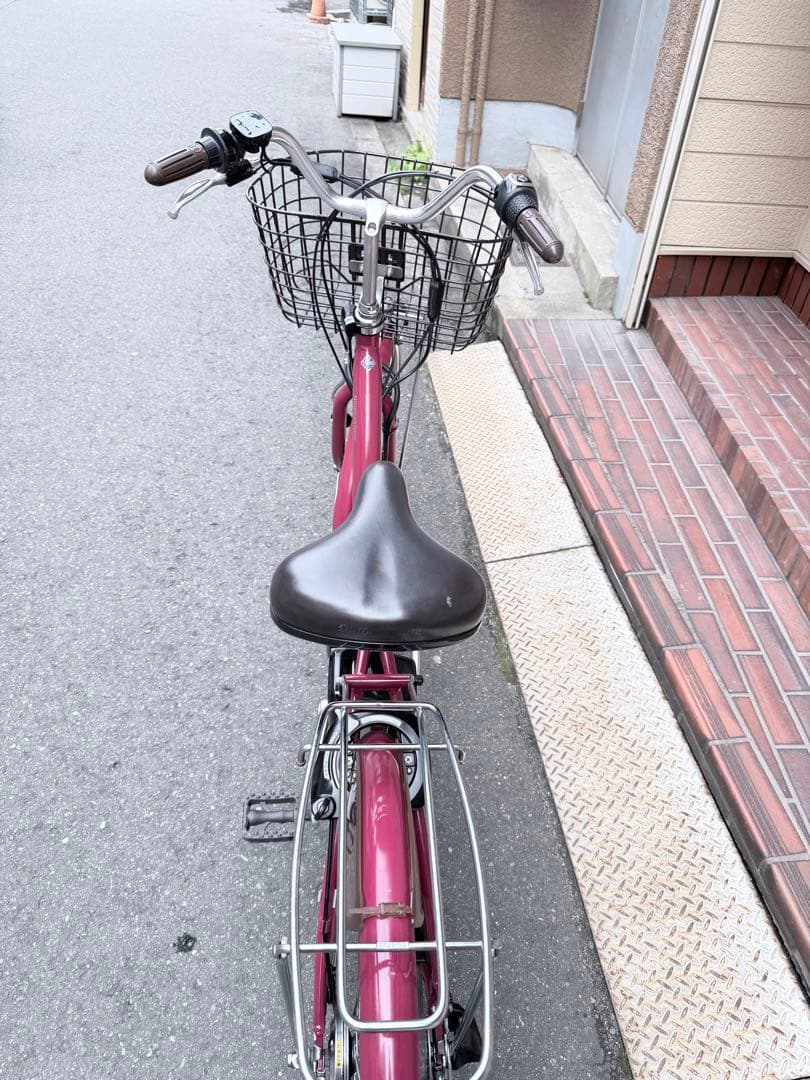 大阪府　ブリヂストン　電動アシスト自転車 ワインレッド 前カゴ付き