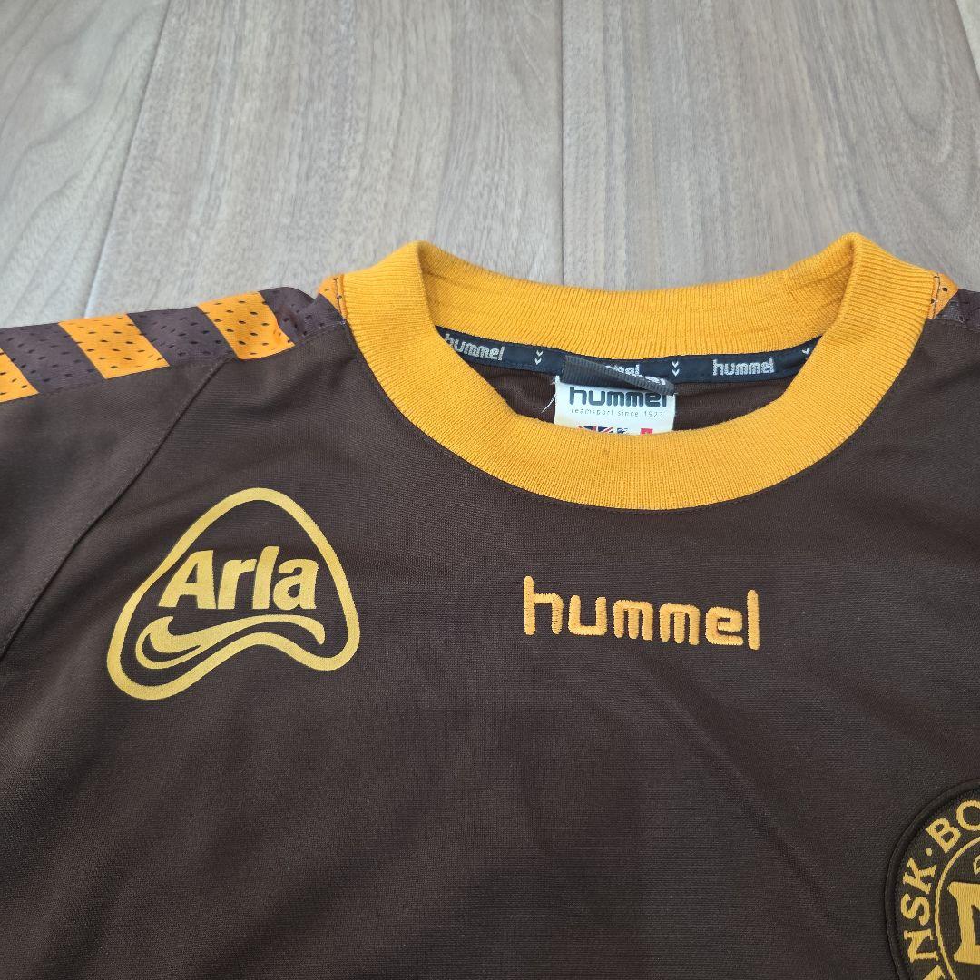 hummel デンマーク代表トレーナー　ブラウン　Mサイズ