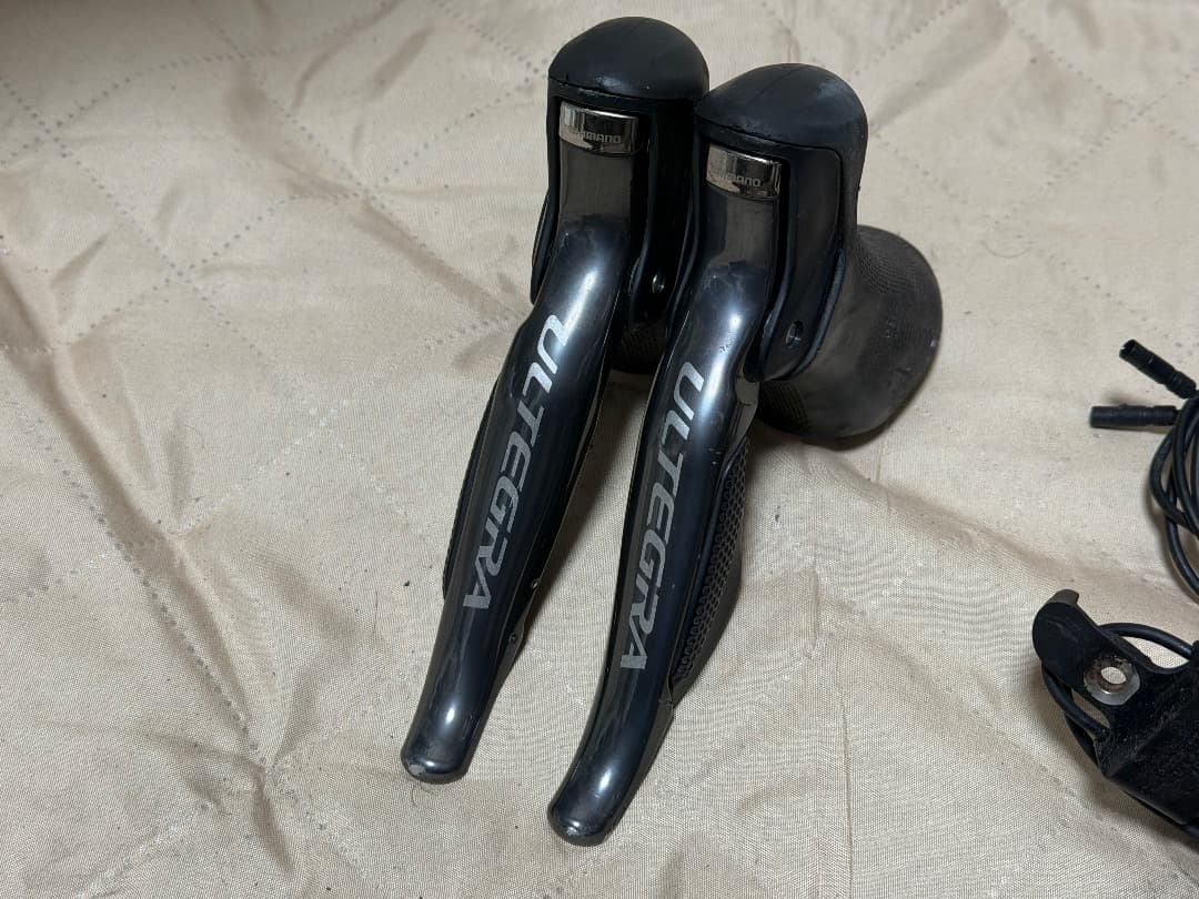 最終値下げShimano Ultegra 6770 Di2 コンポーネントセット