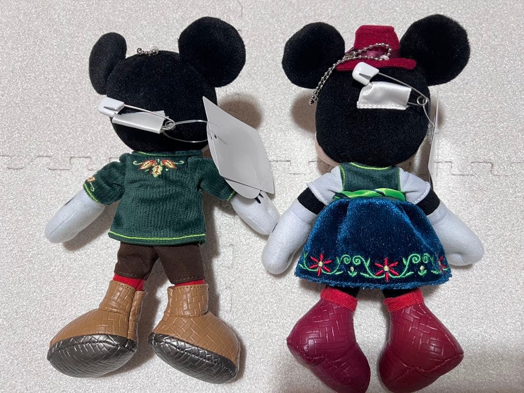 タグ付き　マジカルミュージックワールド　ミッキー ミニー　ぬいぐるみバッジセット