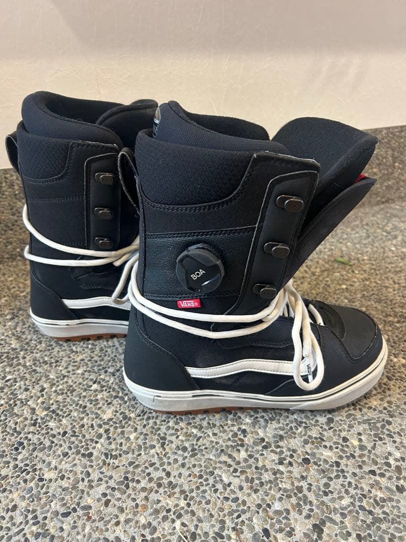 Vans V1 UltraCush スノーボードブーツ ブラック