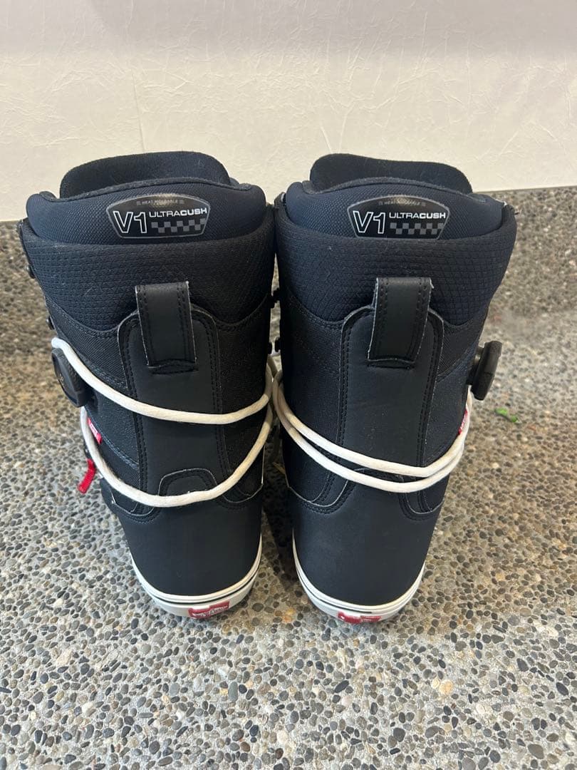 Vans V1 UltraCush スノーボードブーツ ブラック