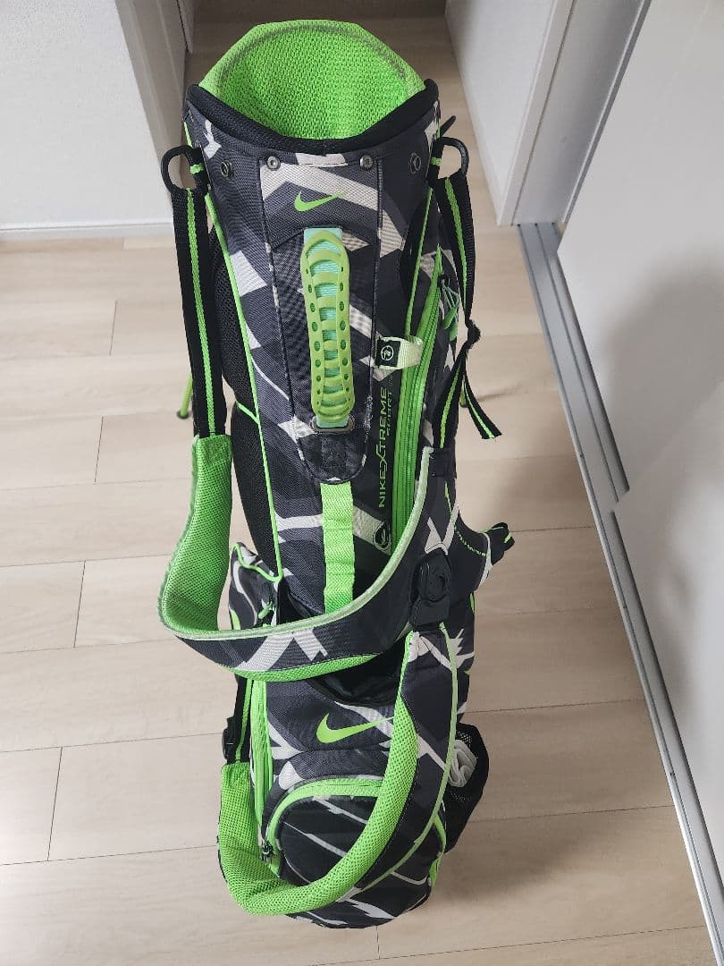 NIKEエクストリームスポーツIVスタンドキャディバッグ　カモネオン
