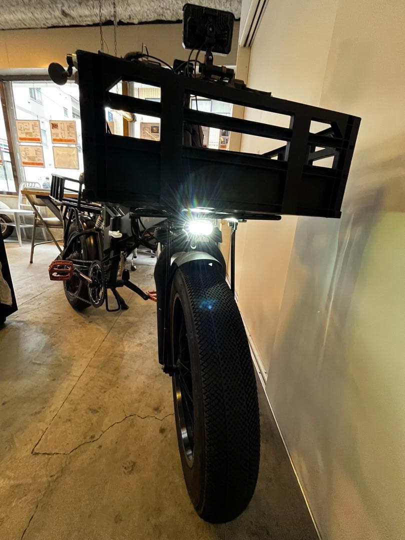 MATE 電動アシスト自転車 ブラック 太タイヤ 前部バスケット付き