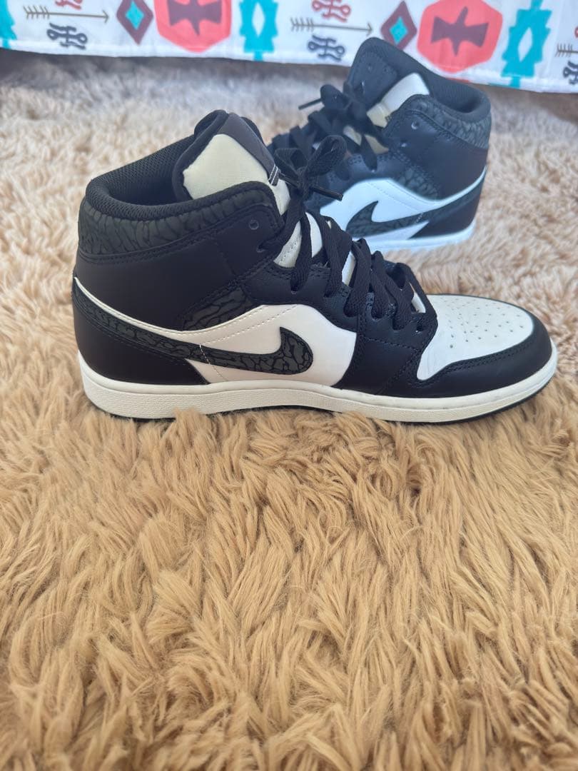 シューズ(女性用) AIR JORDAN 1 MID SE 26cm
