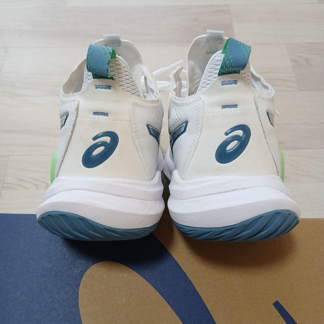 最新モデル asics メタライズ2　バレーボールシューズ 　27cm