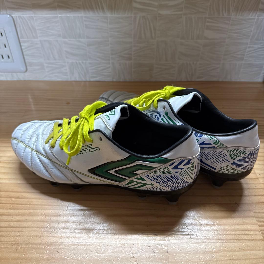 アンブロ アクセレイター　サッカーシューズ　25.5