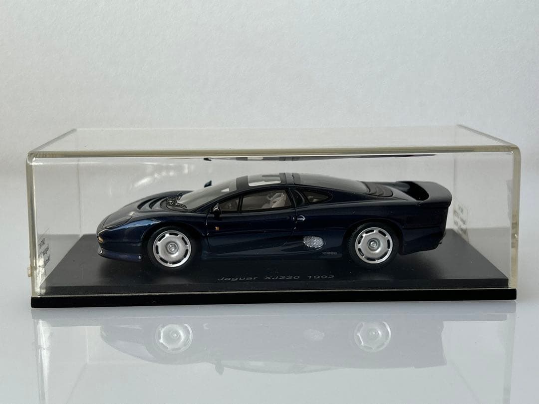 Spark Jaguar XJ220 ミニカー 1/43
