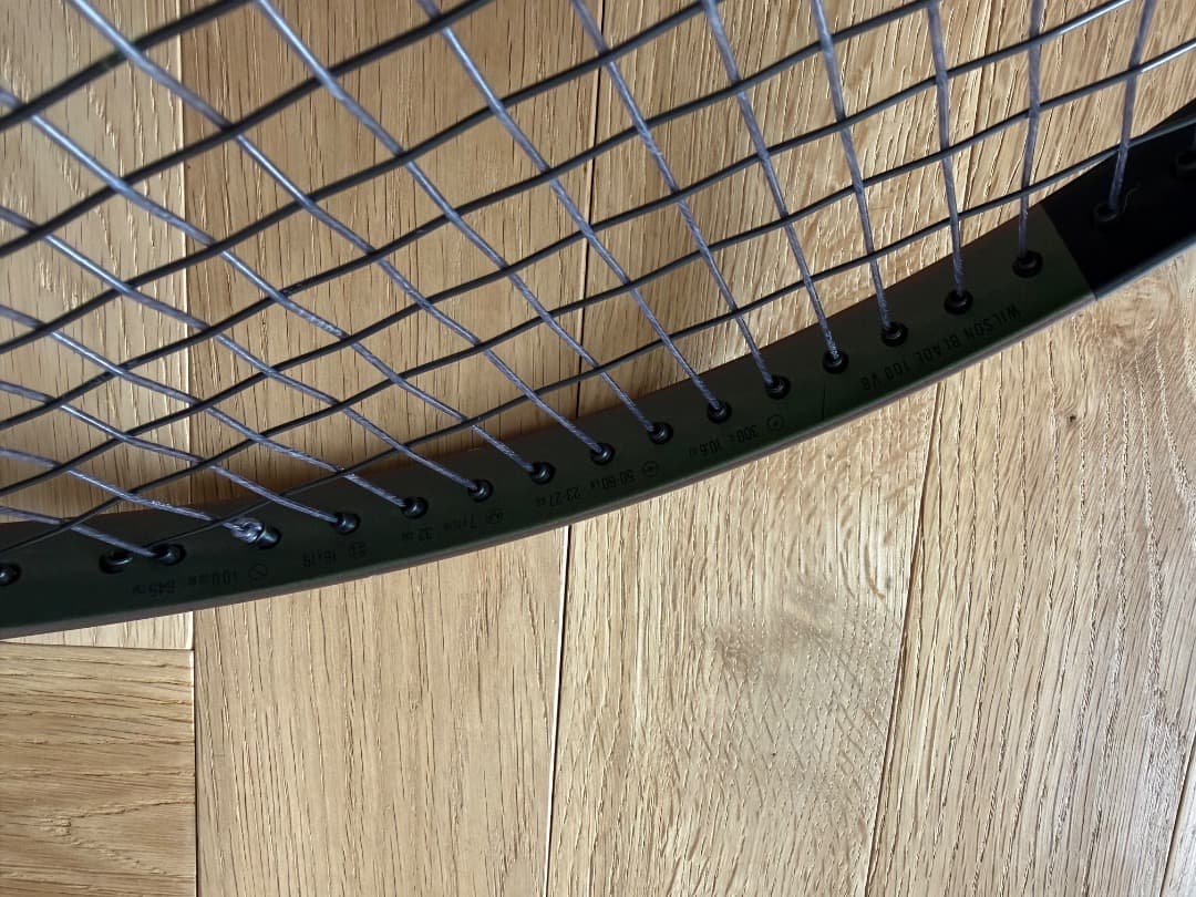 Wilson BLADE V8 100 テニスラケット G1(日本未発売）
